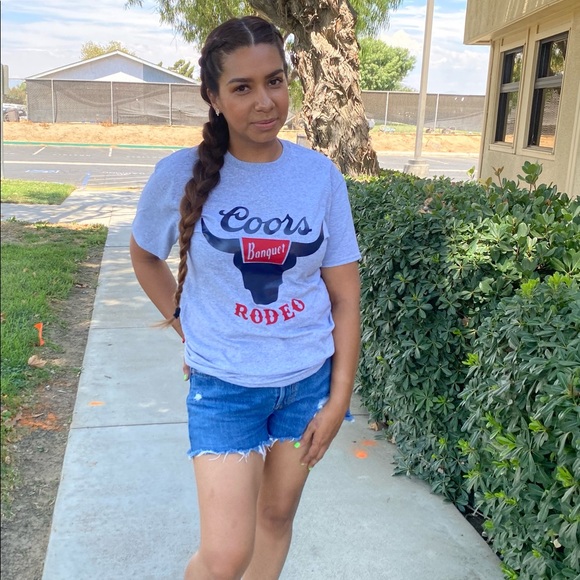 Gildan Tops - Coors banquet rodeo shirt